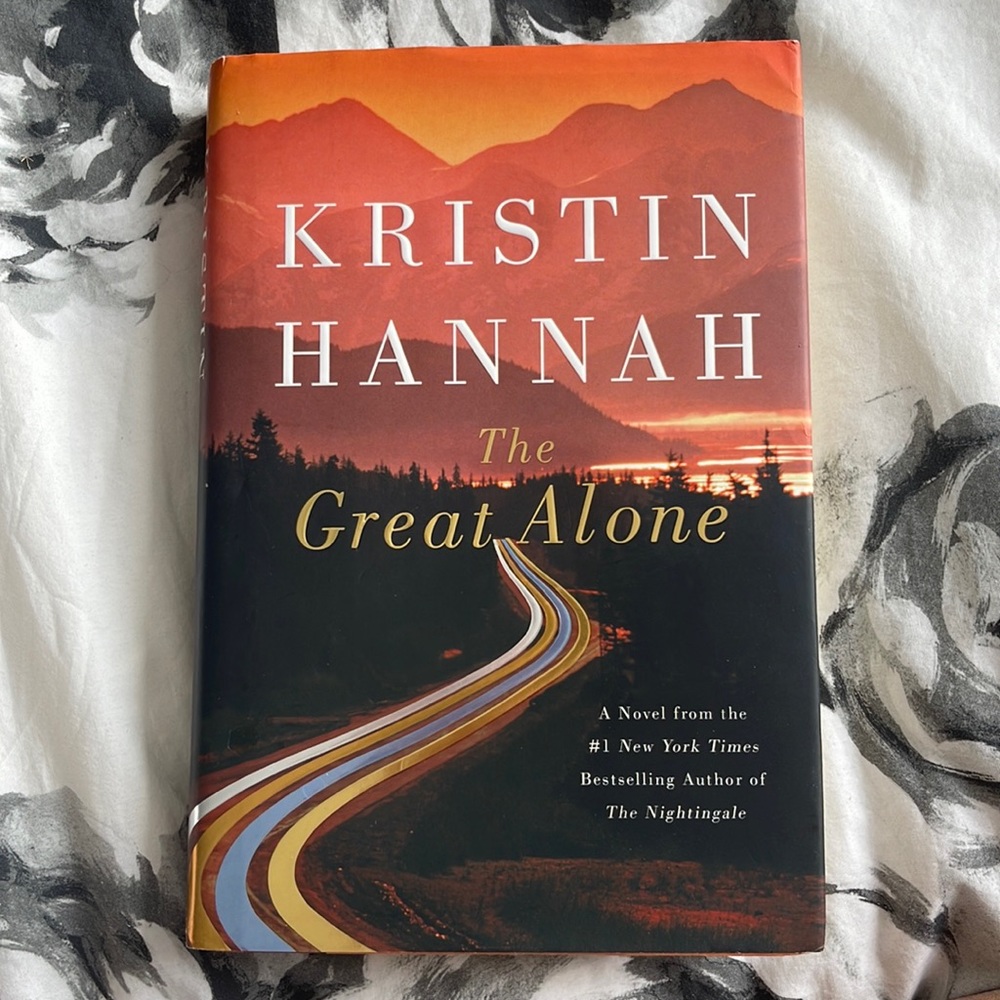 Hardcover The Great Alone novel by Kristin Hannah